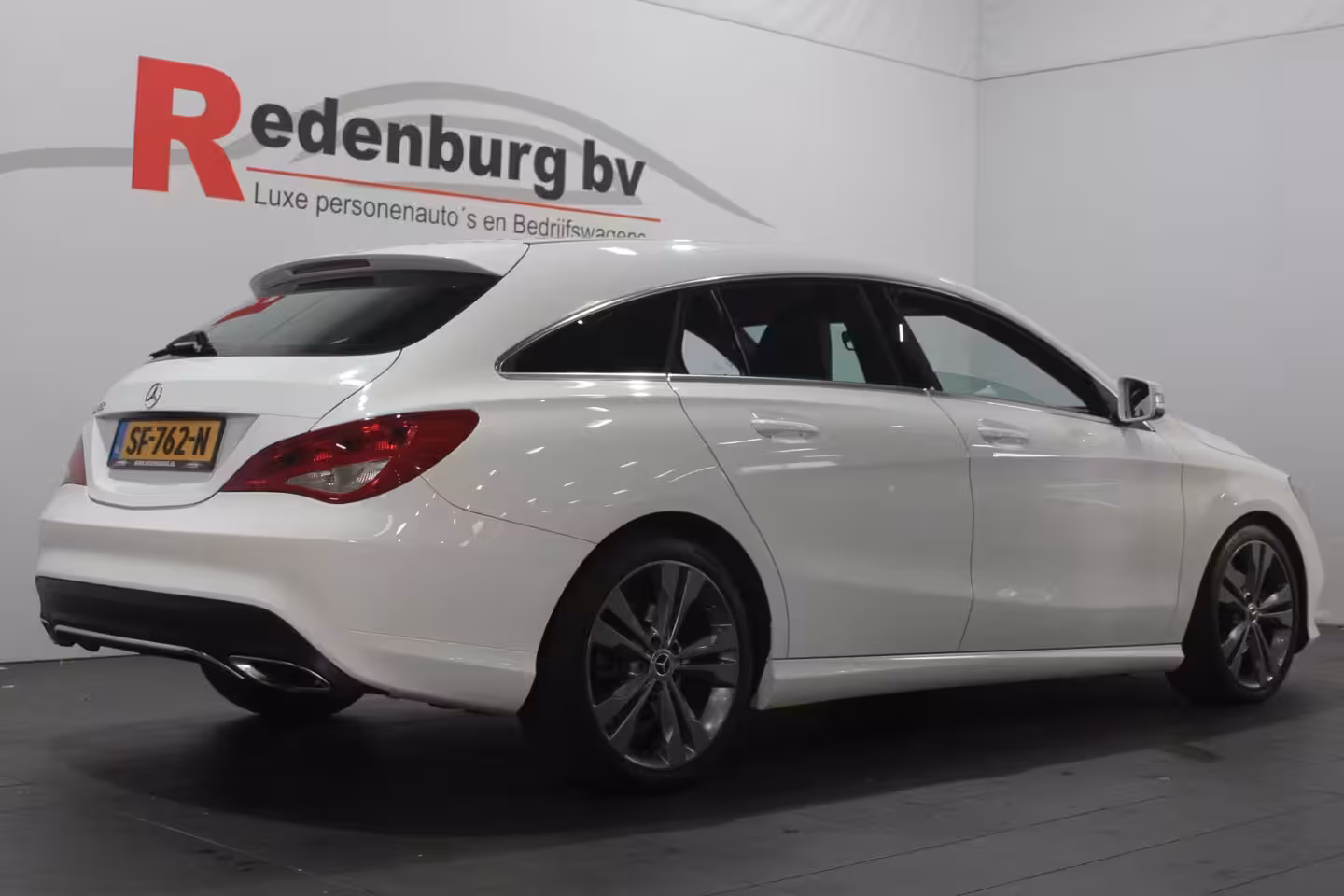 Mercedes-Benz CLA-klasse Shooting Brake 180 Business Solution - Camera / Navi / Bluetooth