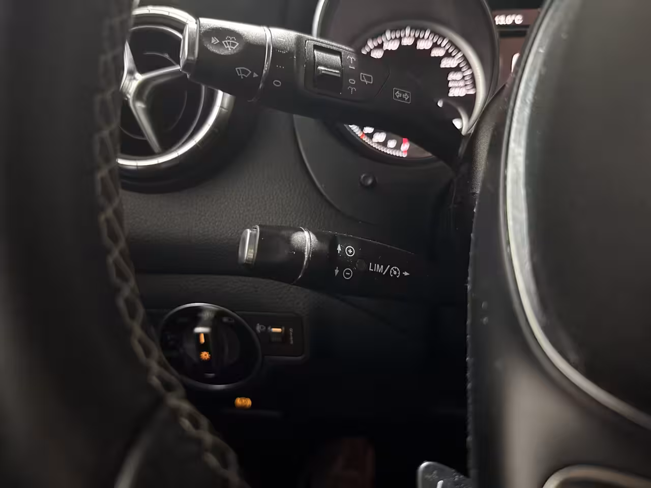 Mercedes-Benz CLA-klasse Shooting Brake 180 Business Solution - Camera / Navi / Bluetooth