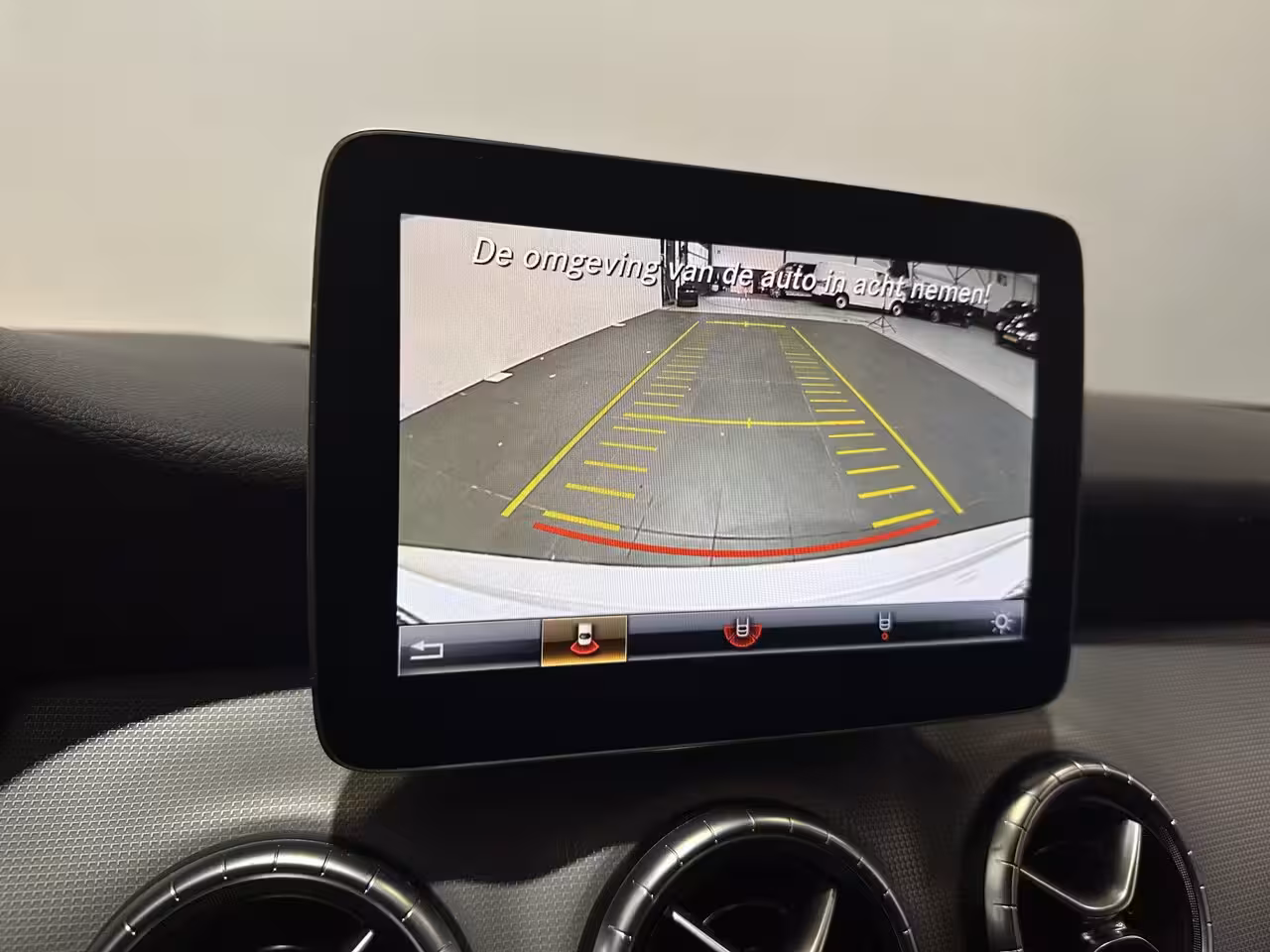 Mercedes-Benz CLA-klasse Shooting Brake 180 Business Solution - Camera / Navi / Bluetooth