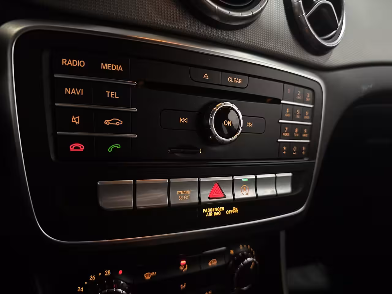 Mercedes-Benz CLA-klasse Shooting Brake 180 Business Solution - Camera / Navi / Bluetooth