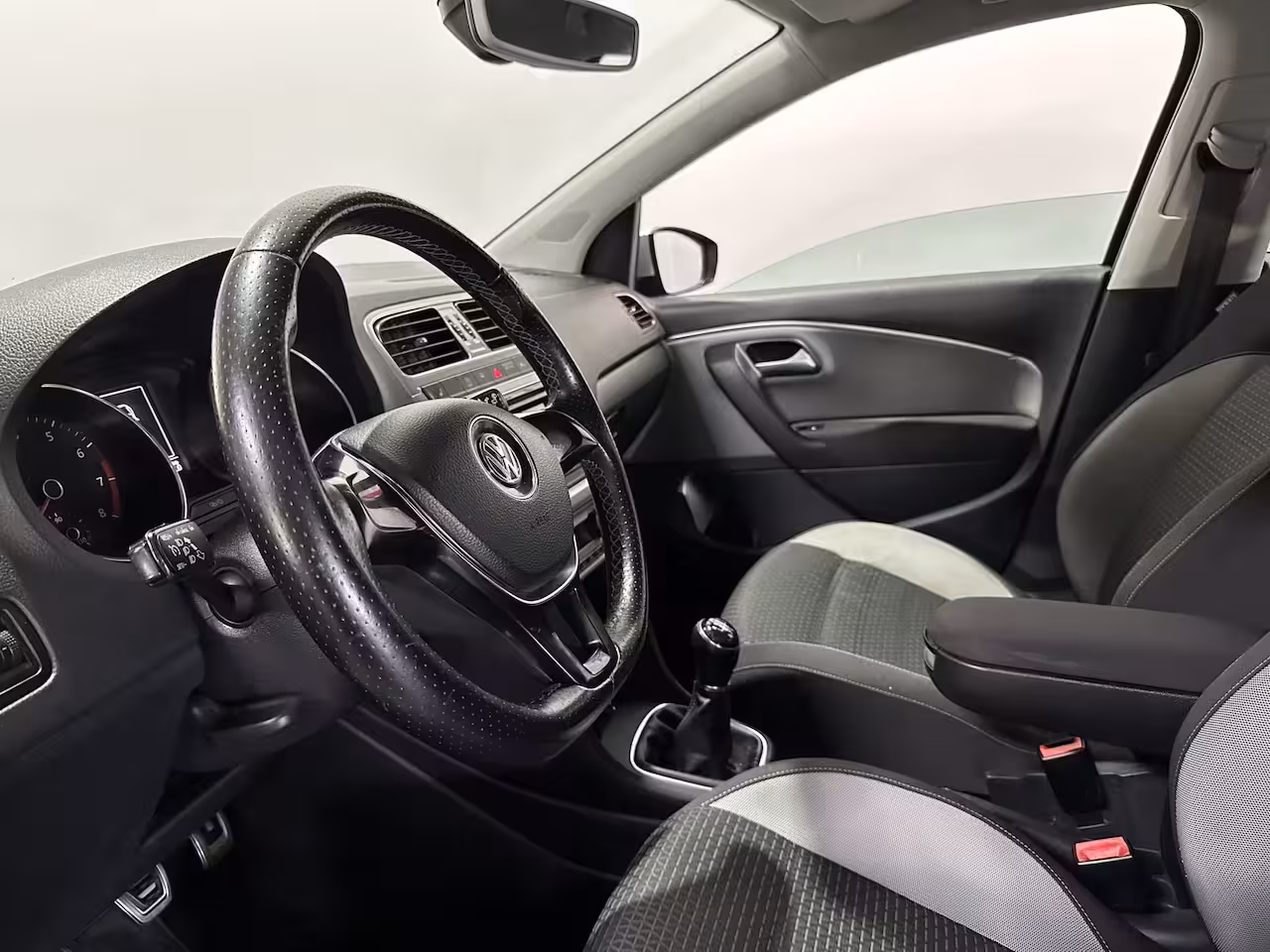Volkswagen Polo 1.2 TSI Cross - Airco / Bluetooth / Cruise