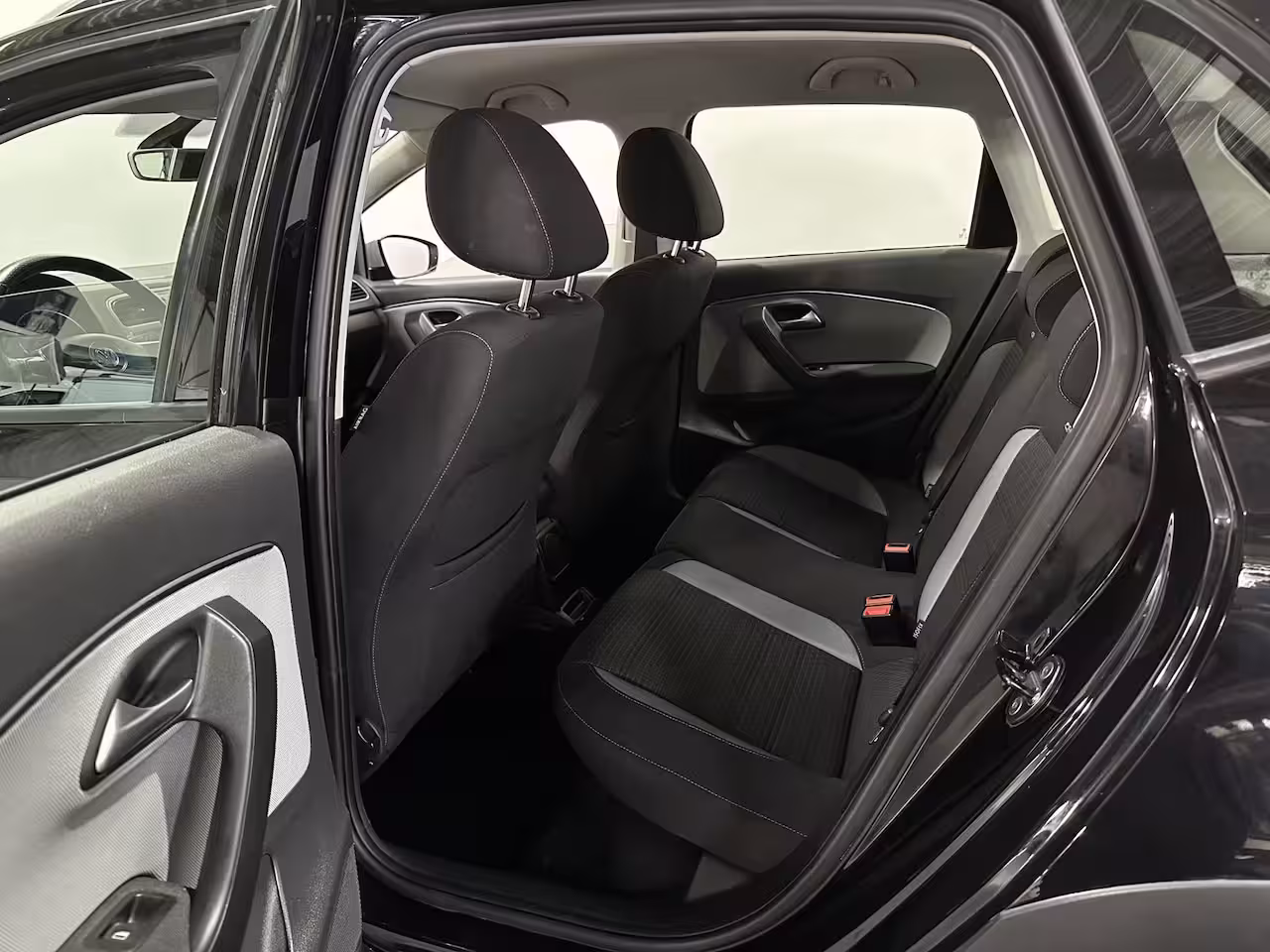 Volkswagen Polo 1.2 TSI Cross - Airco / Bluetooth / Cruise