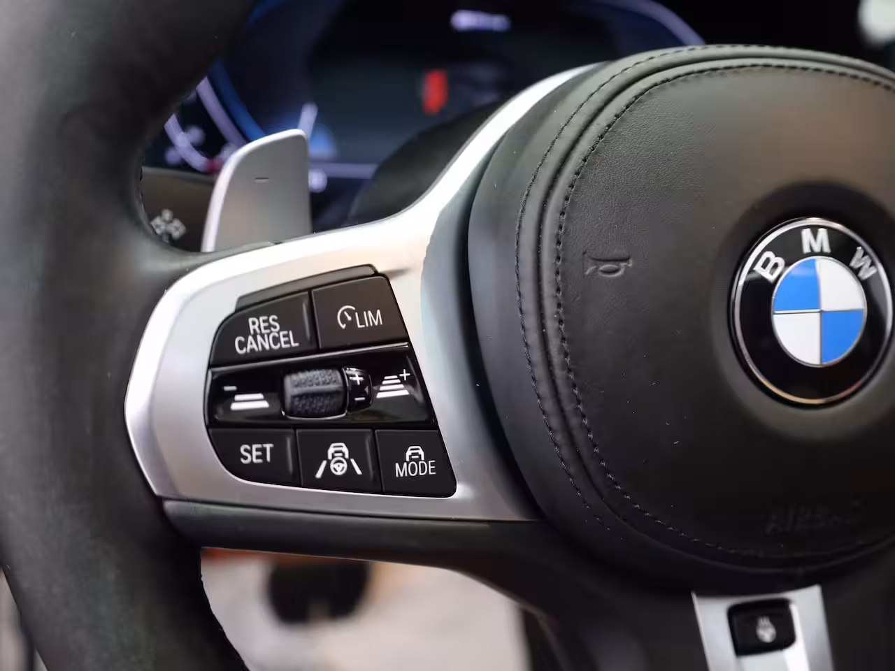 BMW 3-serie 330e High Executive | Schuif/Kanteldak | Head up | Laser Led | Memory | Harman Kardon | Tr