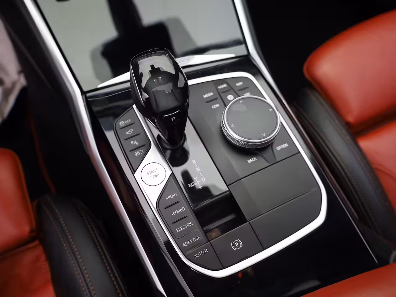 BMW 3-serie 330e High Executive | Schuif/Kanteldak | Head up | Laser Led | Memory | Harman Kardon | Tr