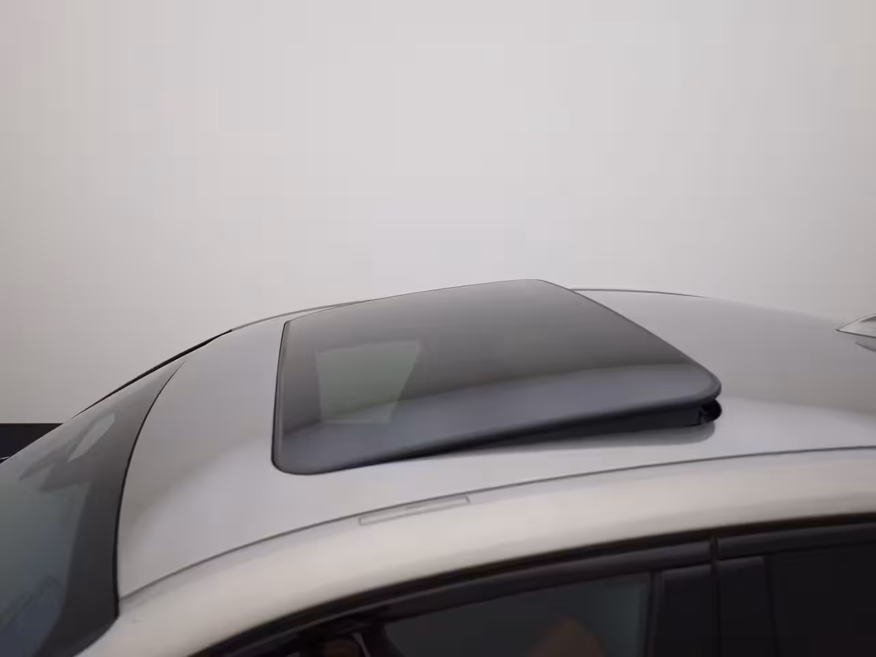 BMW 3-serie 330e High Executive | Schuif/Kanteldak | Head up | Laser Led | Memory | Harman Kardon | Tr