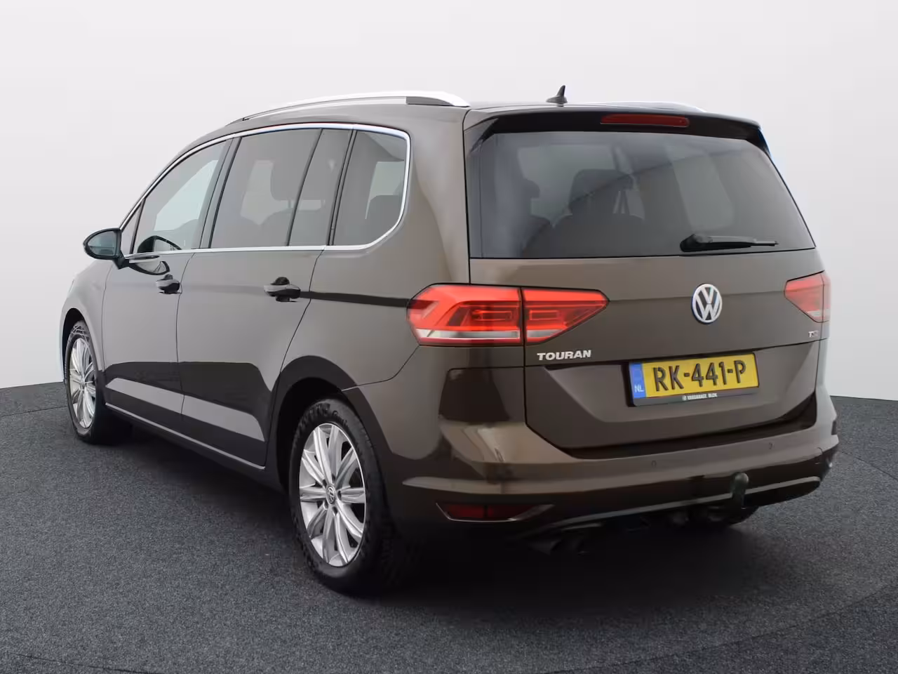 Volkswagen Touran 1.4 TSI 150Pk DSG Highline | 3x Iso Fix | Trekhaak afnb. | Camera | Stoelverw. | Prijs Rij