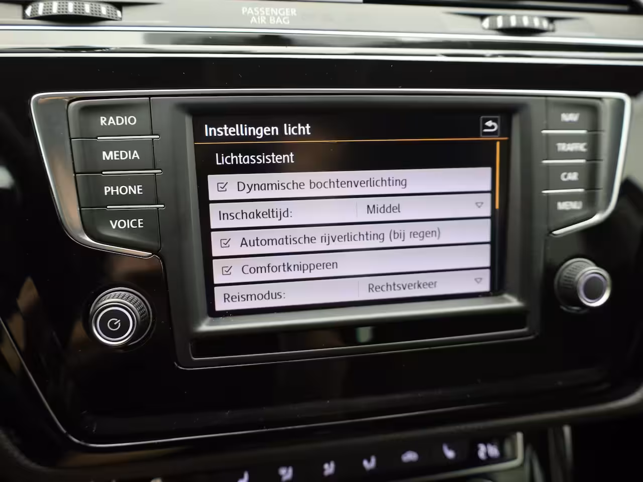 Volkswagen Touran 1.4 TSI 150Pk DSG Highline | 3x Iso Fix | Trekhaak afnb. | Camera | Stoelverw. | Prijs Rij