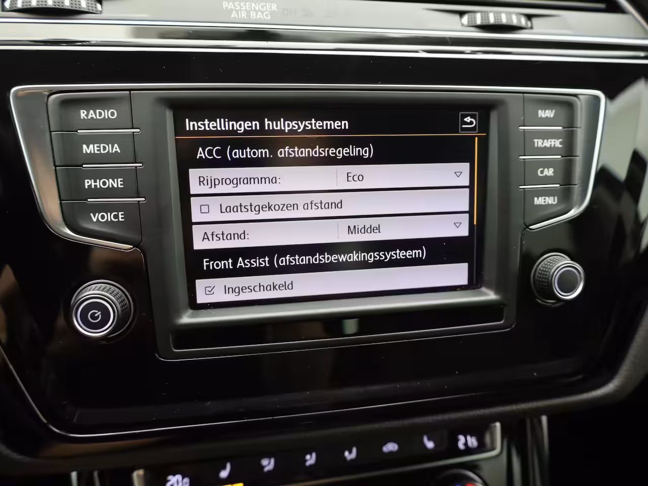 Volkswagen Touran 1.4 TSI 150Pk DSG Highline | 3x Iso Fix | Trekhaak afnb. | Camera | Stoelverw. | Prijs Rij
