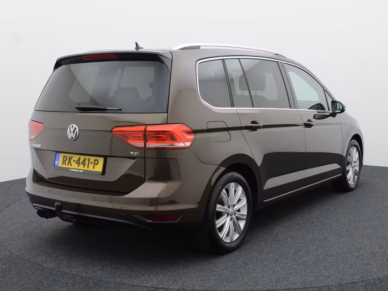 Volkswagen Touran 1.4 TSI 150Pk DSG Highline | 3x Iso Fix | Trekhaak afnb. | Camera | Stoelverw. | Prijs Rij