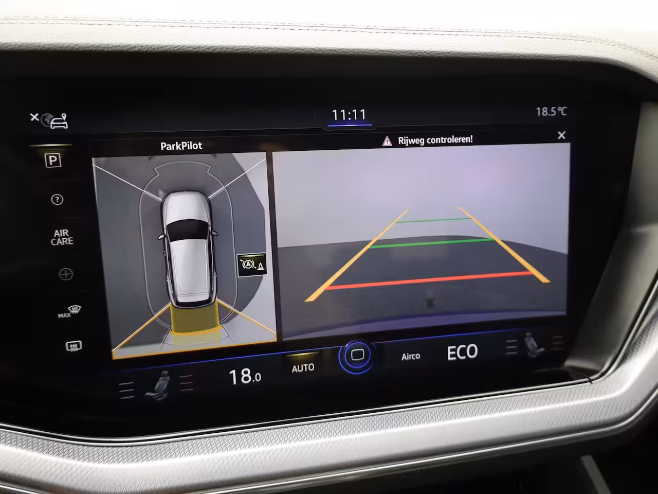 Volkswagen Touareg 3.0 TSi 4MOTION R | Panodak | Stoelkoeling | Trekhaak | Luchtvering | 22'' | Prijs Rijklaa
