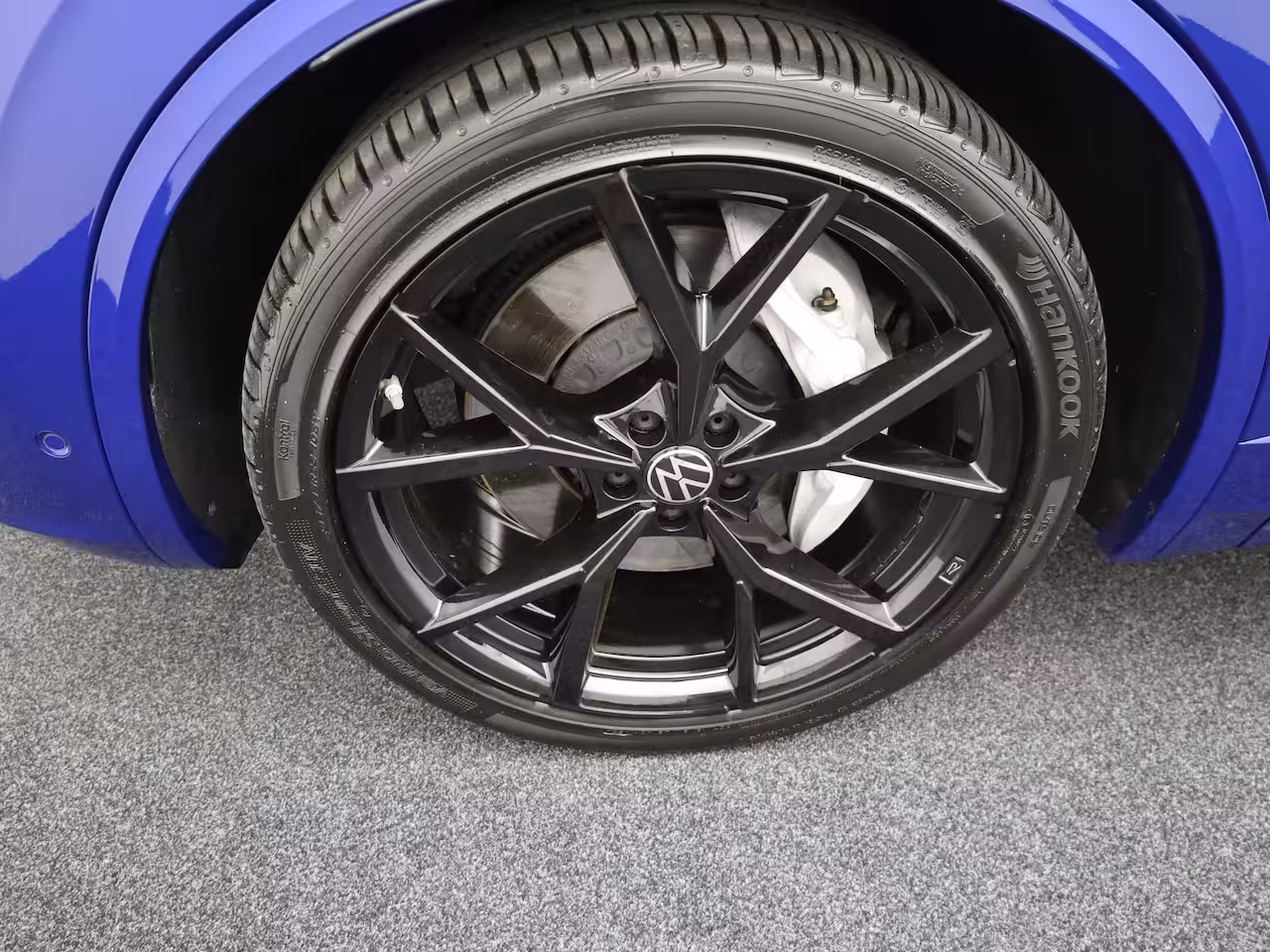 Volkswagen Touareg 3.0 TSi 4MOTION R | Panodak | Stoelkoeling | Trekhaak | Luchtvering | 22'' | Prijs Rijklaa