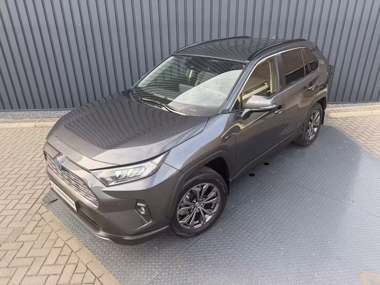 Toyota RAV4 2.5 Hybrid 30 Years Edition | Vol Leer | Afnm. Trekhaak | Allseason banden | BSM | Rijklaa