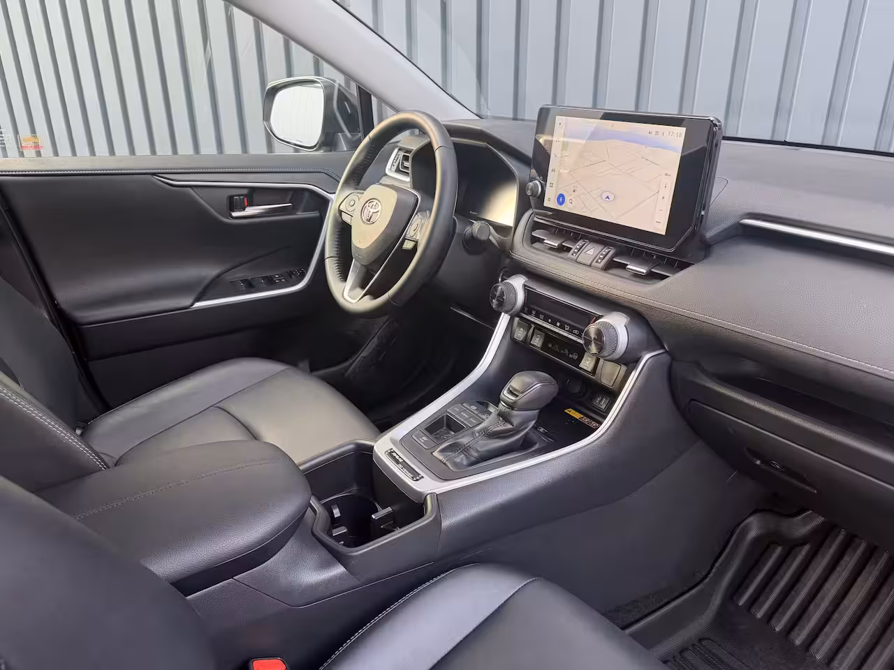 Toyota RAV4 2.5 Hybrid 30 Years Edition | Vol Leer | Afnm. Trekhaak | Allseason banden | BSM | Rijklaa