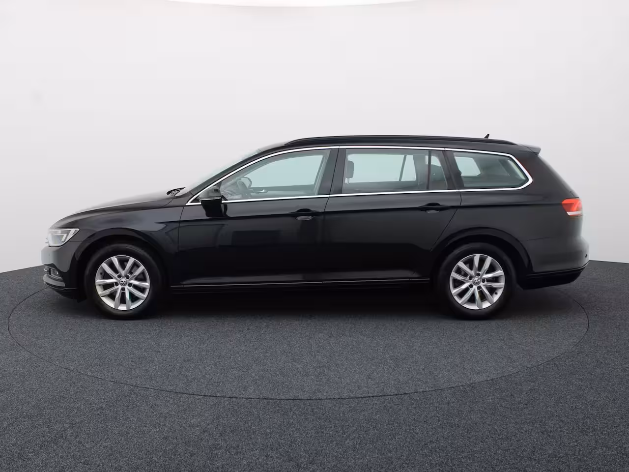 Volkswagen Passat Variant 1.4 TSI ACT 150Pk DSG Highline | Trekhaak wegkl. | Stoelverw. | Prijs Rijklaar