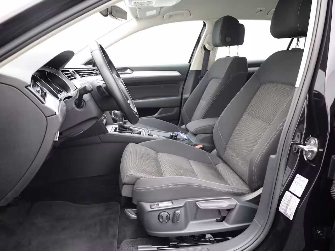 Volkswagen Passat Variant 1.4 TSI ACT 150Pk DSG Highline | Trekhaak wegkl. | Stoelverw. | Prijs Rijklaar