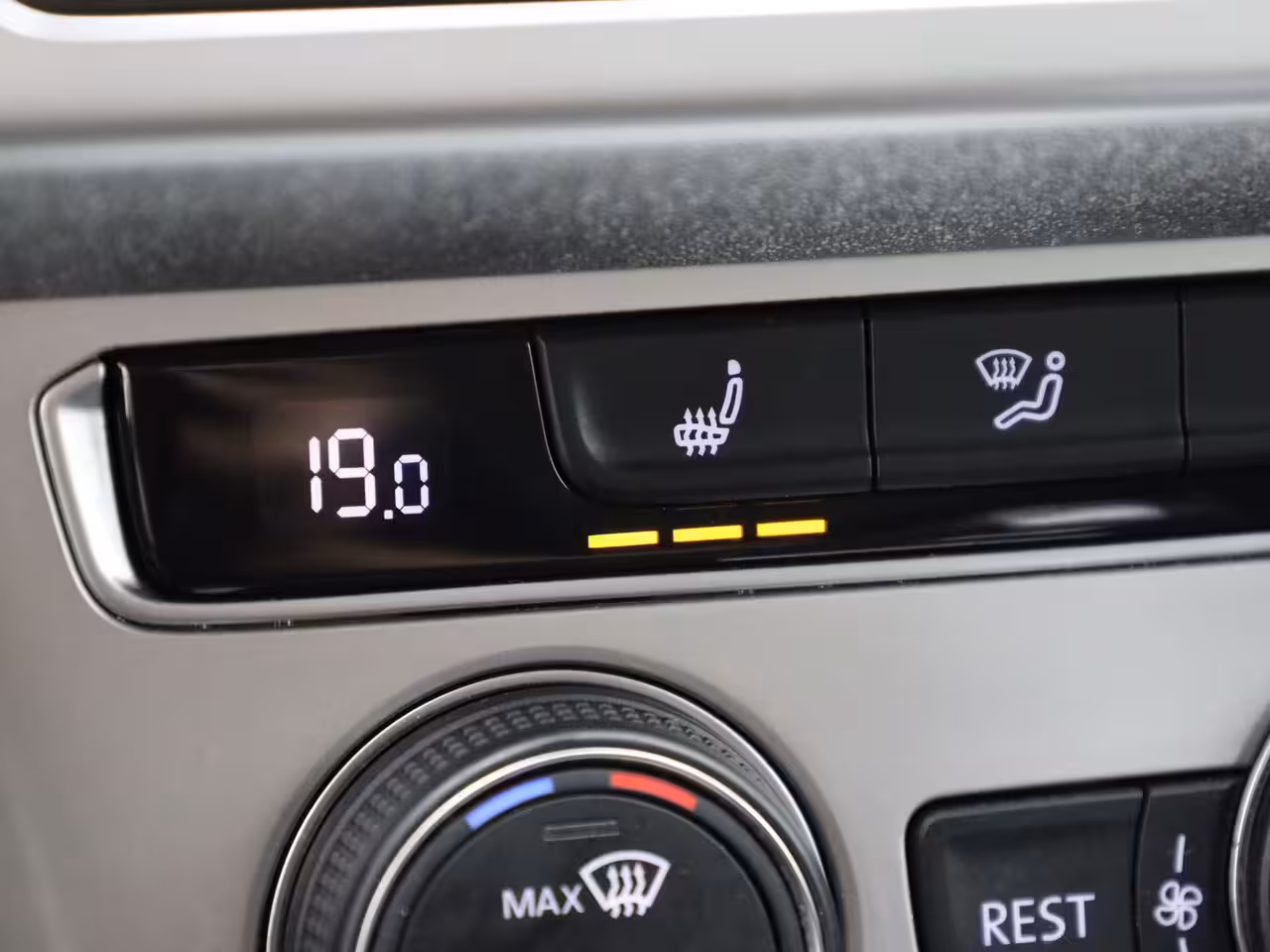 Volkswagen Passat Variant 1.4 TSI ACT 150Pk DSG Highline | Trekhaak wegkl. | Stoelverw. | Prijs Rijklaar