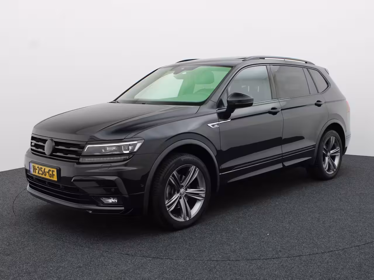 Volkswagen Tiguan Allspace 1.5 TSI Highline Business R 7p. | R-Line | Pano | 360 Camera | Keyless | Dynaudio | Trekha