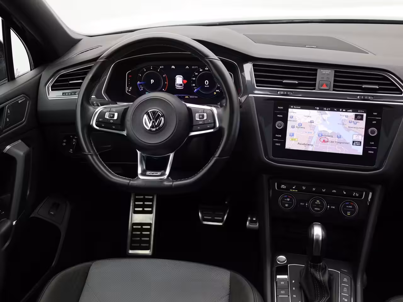 Volkswagen Tiguan Allspace 1.5 TSI Highline Business R 7p. | R-Line | Pano | 360 Camera | Keyless | Dynaudio | Trekha