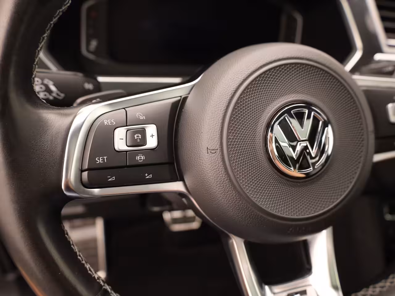 Volkswagen Tiguan Allspace 1.5 TSI Highline Business R 7p. | R-Line | Pano | 360 Camera | Keyless | Dynaudio | Trekha