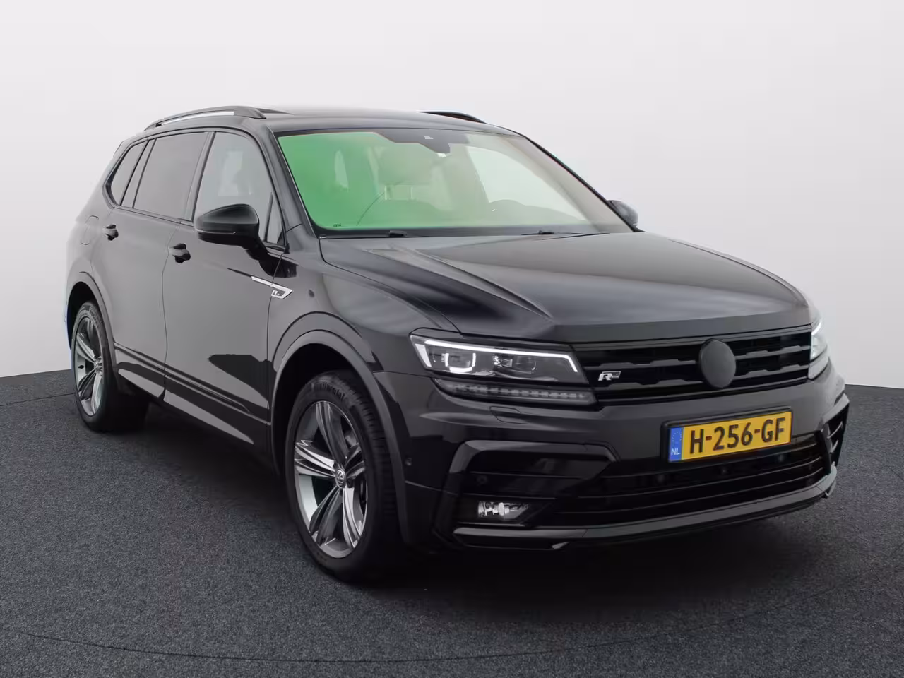 Volkswagen Tiguan Allspace 1.5 TSI Highline Business R 7p. | R-Line | Pano | 360 Camera | Keyless | Dynaudio | Trekha