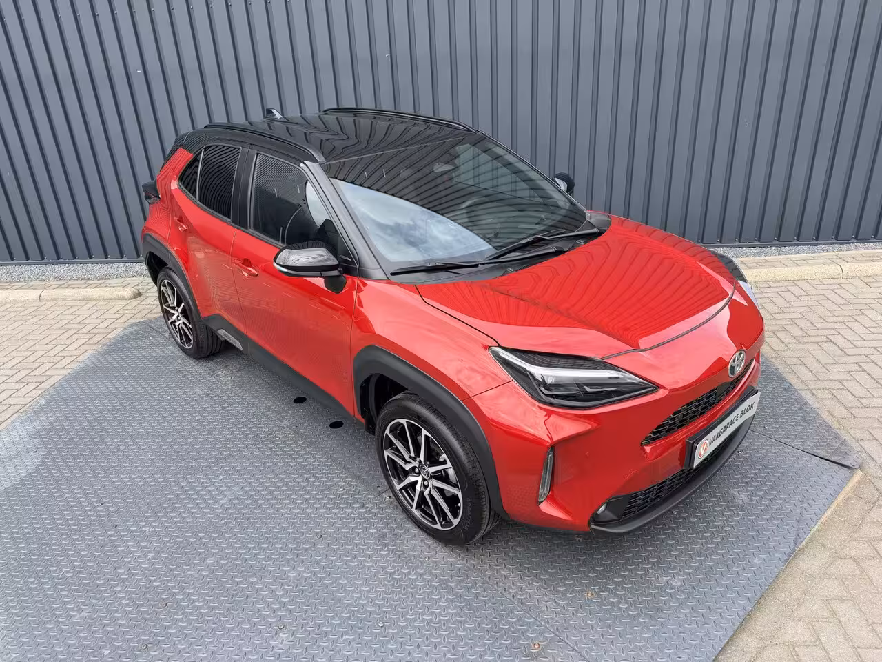 Toyota Yaris Cross 1.5 Hybrid 130 GR SPORT | Head-up display | Emotinal RED | 10 jr GARANTIE | Rijklaar
