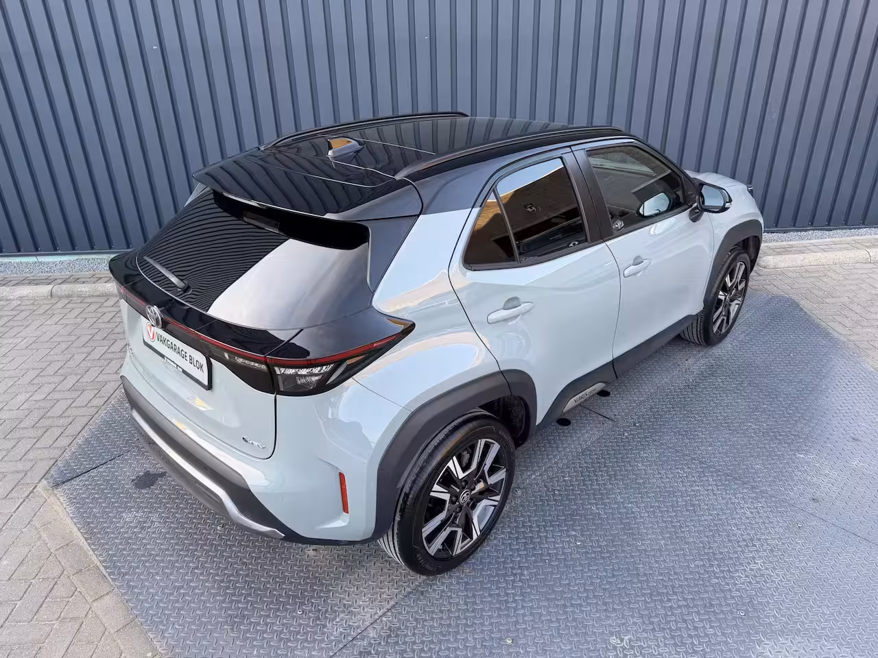 Toyota Yaris Cross 1.5 Hybrid 130 Launch Edition | Pano dak | Innovation Pack | 10 jr Garantie | Rijklaar