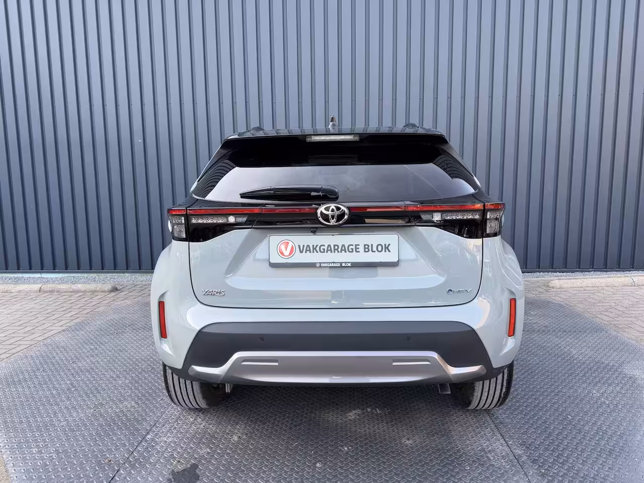 Toyota Yaris Cross 1.5 Hybrid 130 Launch Edition | Pano dak | Innovation Pack | 10 jr Garantie | Rijklaar