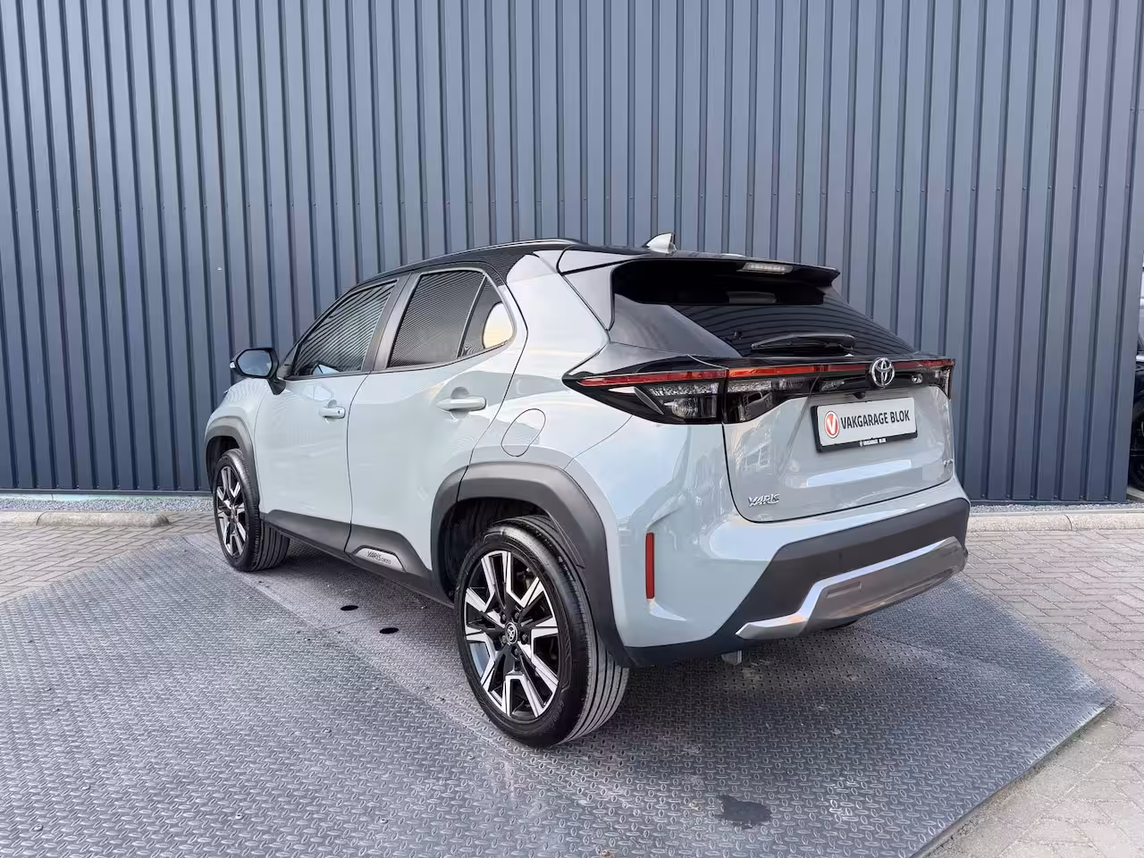 Toyota Yaris Cross 1.5 Hybrid 130 Launch Edition | Pano dak | Innovation Pack | 10 jr Garantie | Rijklaar