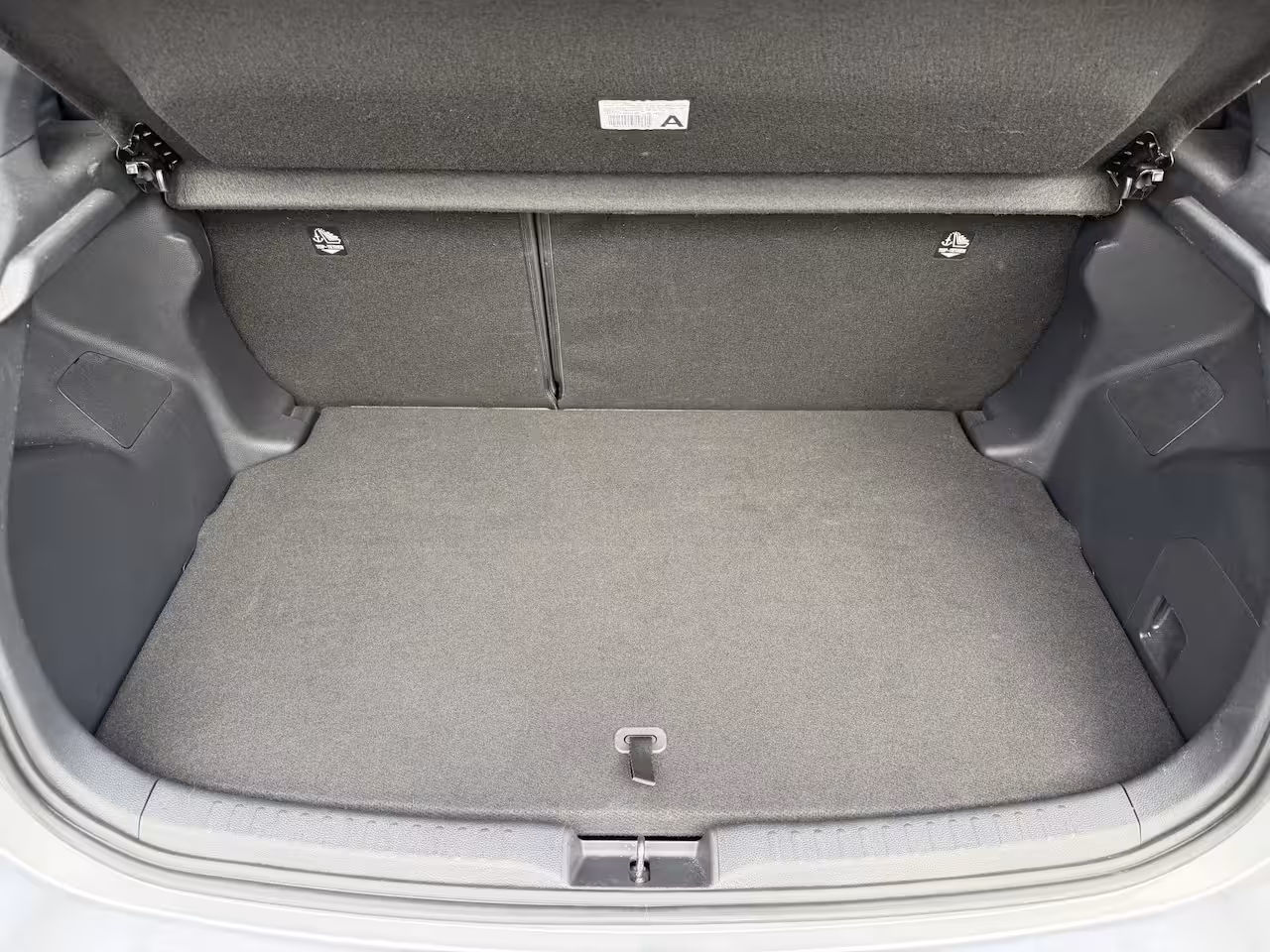 Toyota Yaris 1.5 Hybrid 130 Executive / Bi tone | Pano dak | JBL | PDC A+V | 10 jr GARANTIE | Rijklaar