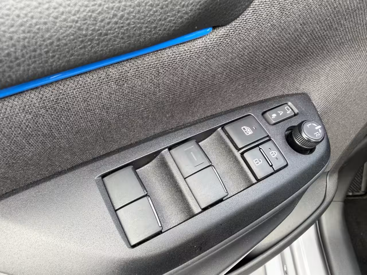 Toyota Yaris 1.5 Hybrid 130 Executive / Bi tone | Pano dak | JBL | PDC A+V | 10 jr GARANTIE | Rijklaar
