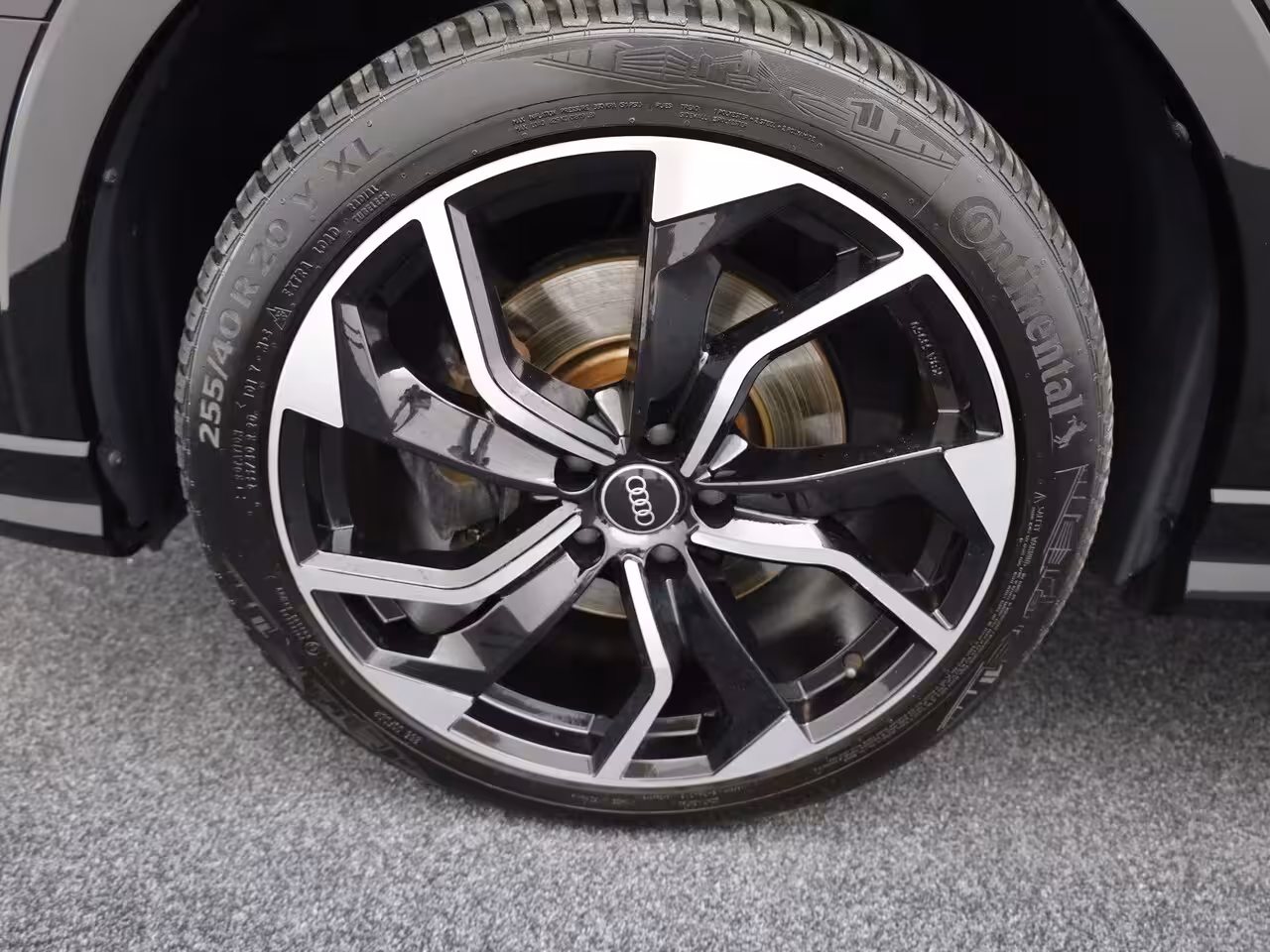 Audi Q3 45 TFSI e S edition | S-line | Trekhaak | Camera | 20'' | Side Assist | Prijs Rijklaar