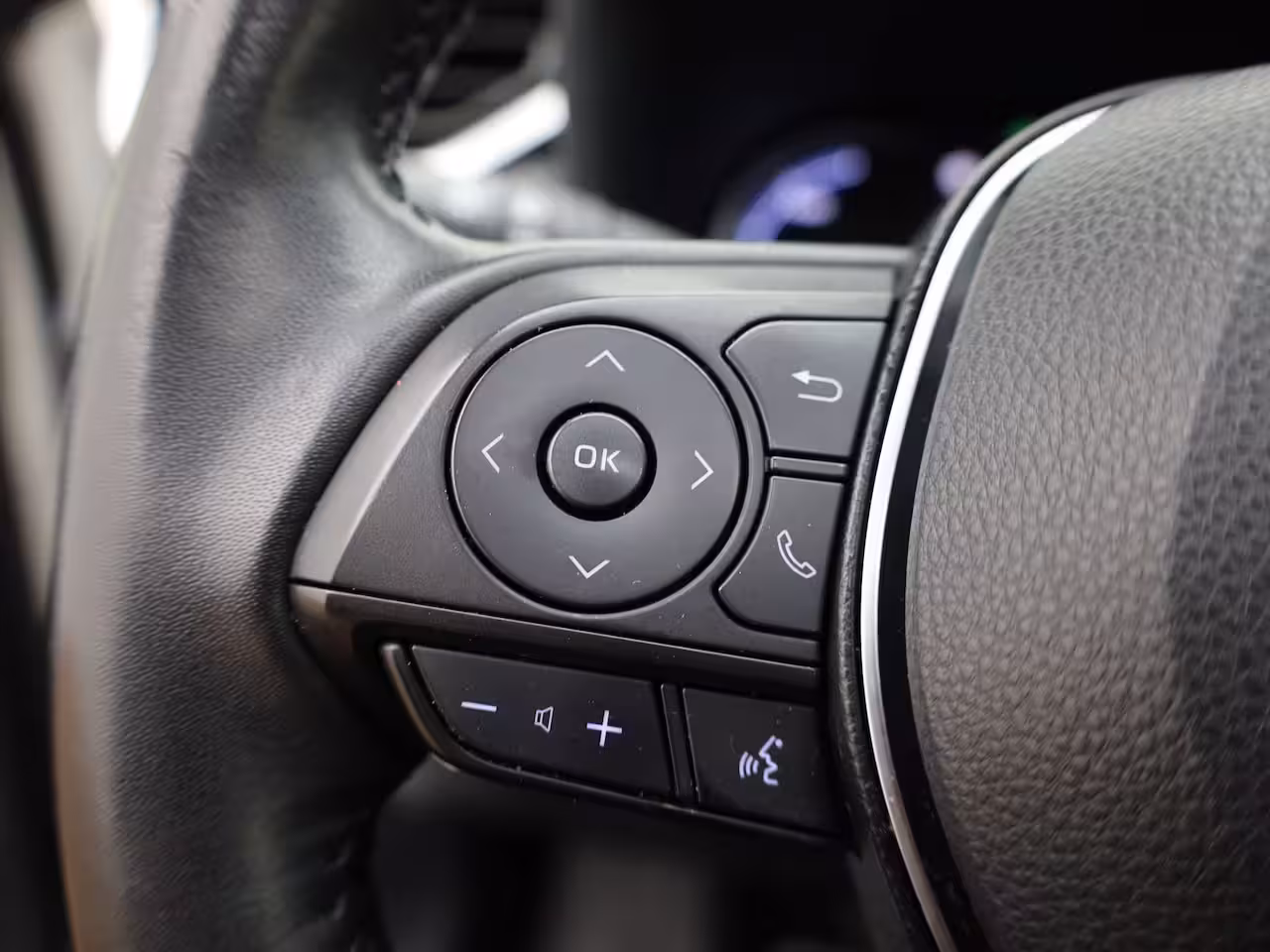 Toyota RAV4 2.5 Hybrid Bi-Tone | NL Auto | Panodak | Elek. Stoelen | 360 Camera | Apple Carplay/ Andro
