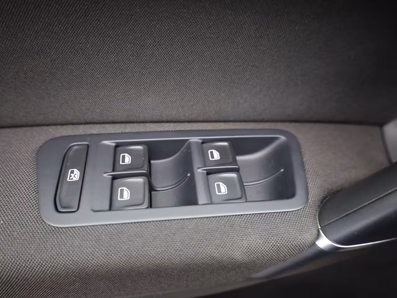 Volkswagen Golf Sportsvan 1.2 TSI Comfortline | PDC | Trekhaak | LMV | Stoelverwarming | Prijs Rijklaar