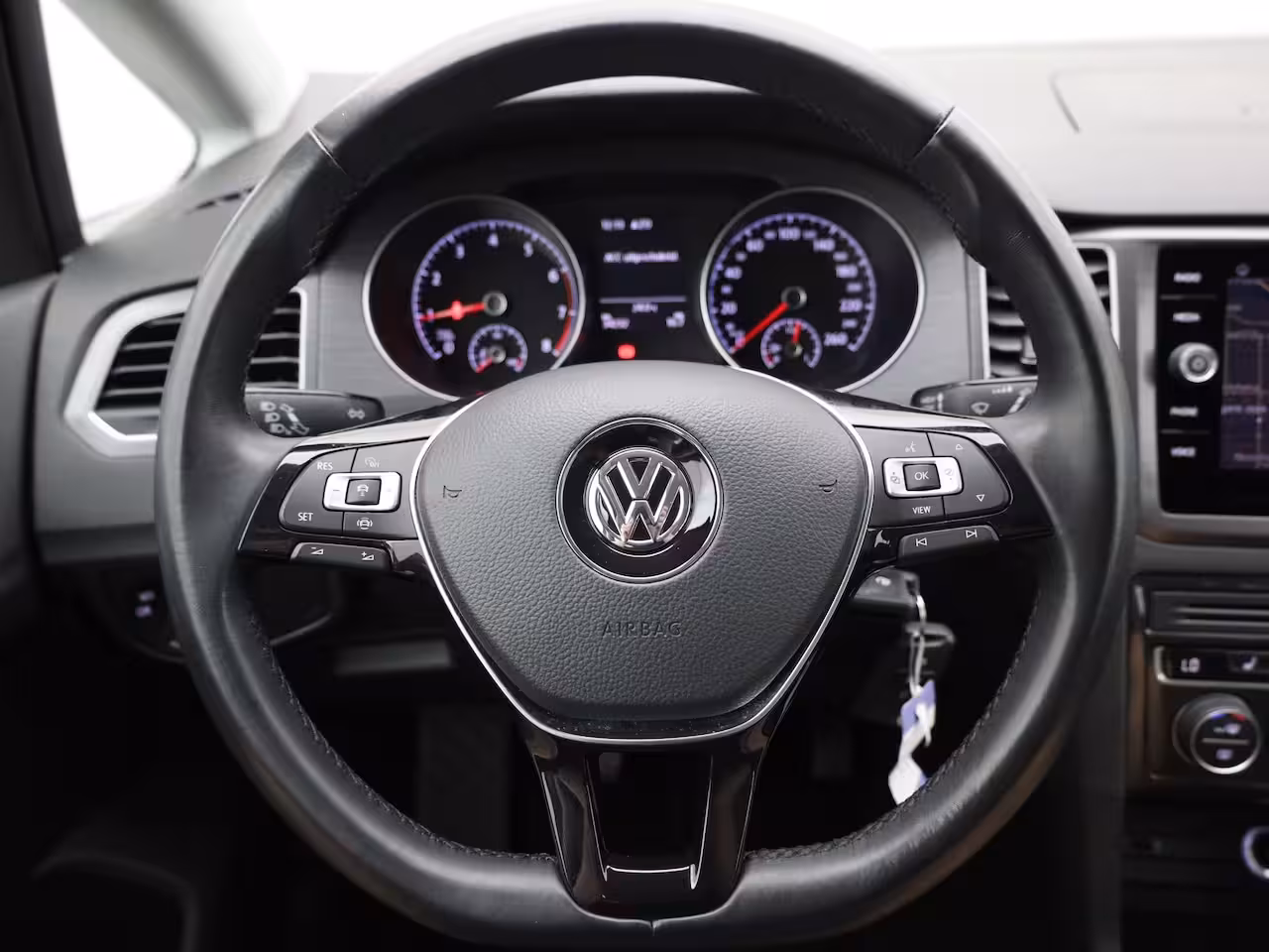 Volkswagen Golf Sportsvan 1.0 TSI | Trekhaak | Apple Carplay/ Android | Camera | Adap. Cr. | Prijs Rijklaar