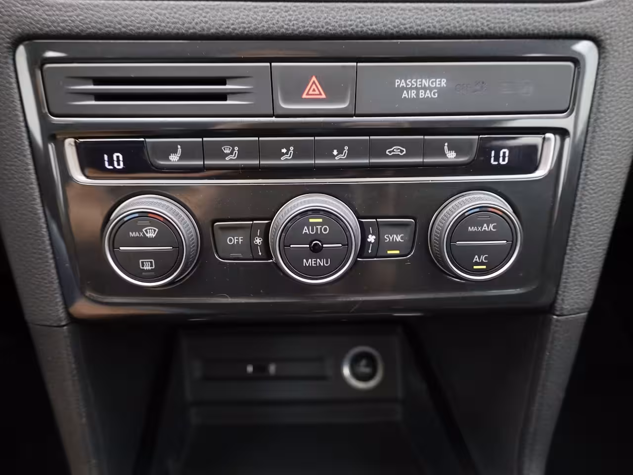Volkswagen Golf Sportsvan 1.0 TSI | Trekhaak | Apple Carplay/ Android | Camera | Adap. Cr. | Prijs Rijklaar