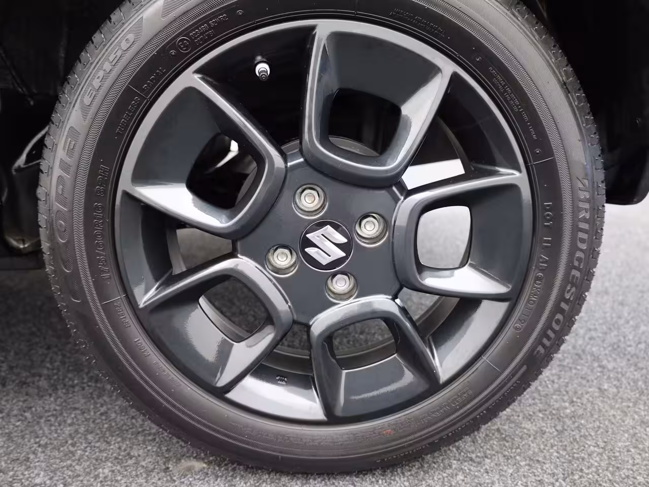 Suzuki Ignis 1.2 Smart Hybrid | Apple Carplay / Android | LMV | Airco | Prijs Rijklaar
