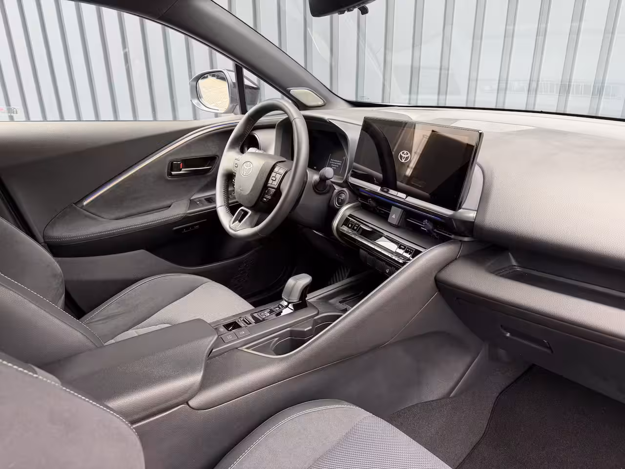 Toyota C-HR 2.0 Hybrid 200(GEEN plug-in) Executive | Head-up | JBL | 10 jr GARANTIE | Rijklaar