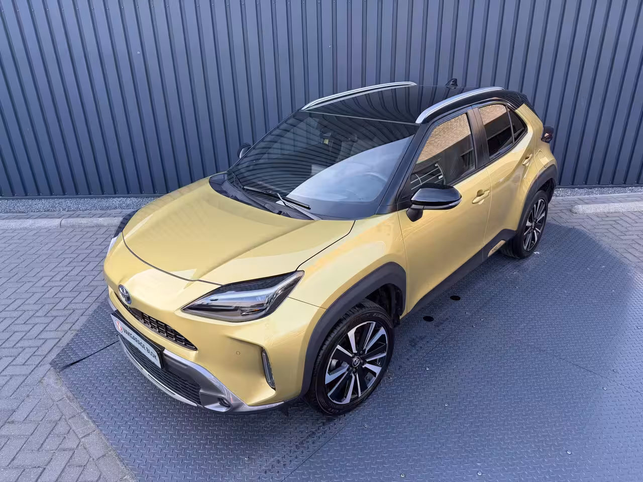Toyota Yaris Cross 1.5 Hybrid AWD Launch Edition | Pano dak | Vol leer | Head-up | JBL | 10 jr GARANTIE | Rij
