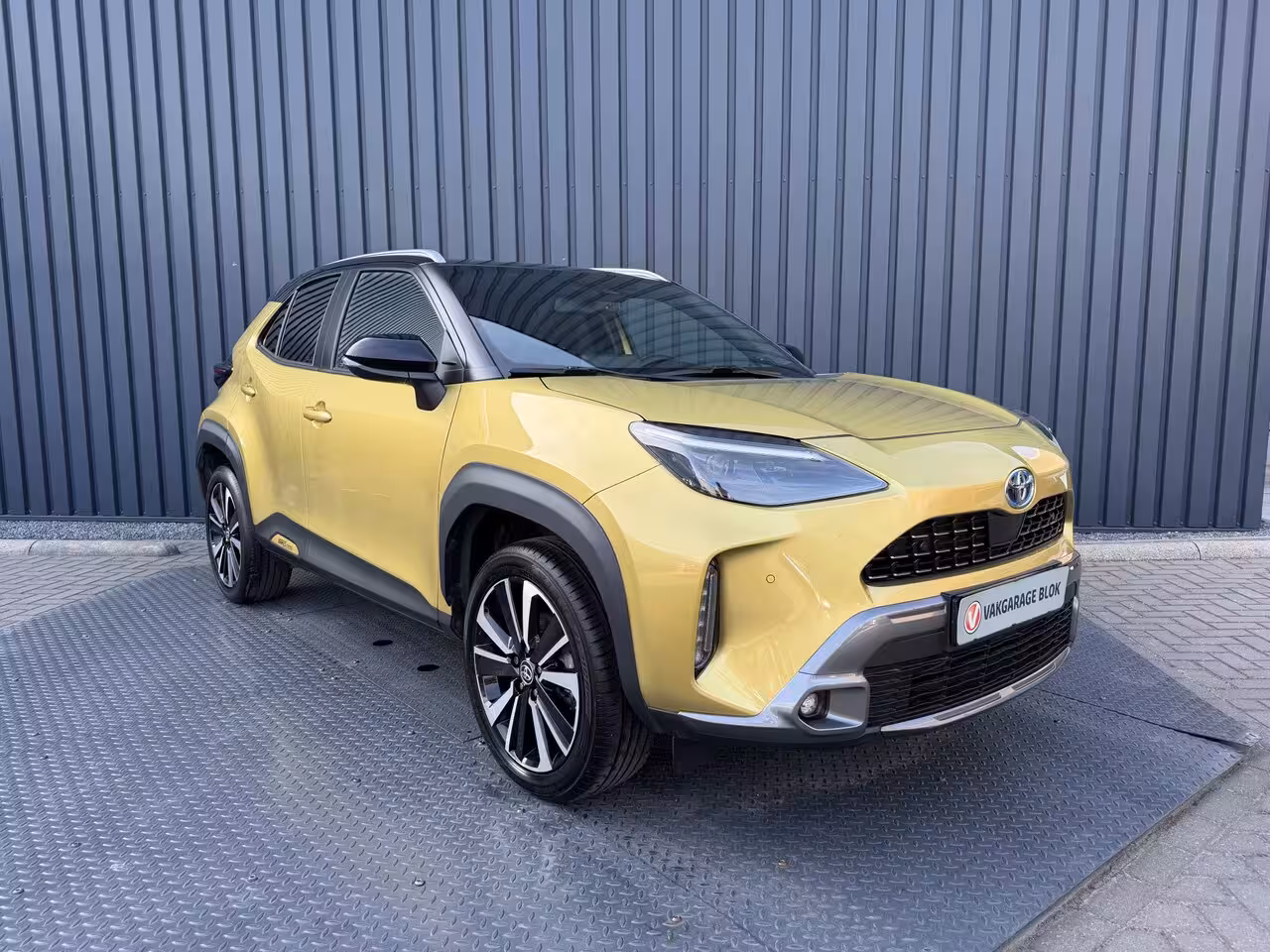 Toyota Yaris Cross 1.5 Hybrid AWD Launch Edition | Pano dak | Vol leer | Head-up | JBL | 10 jr GARANTIE | Rij
