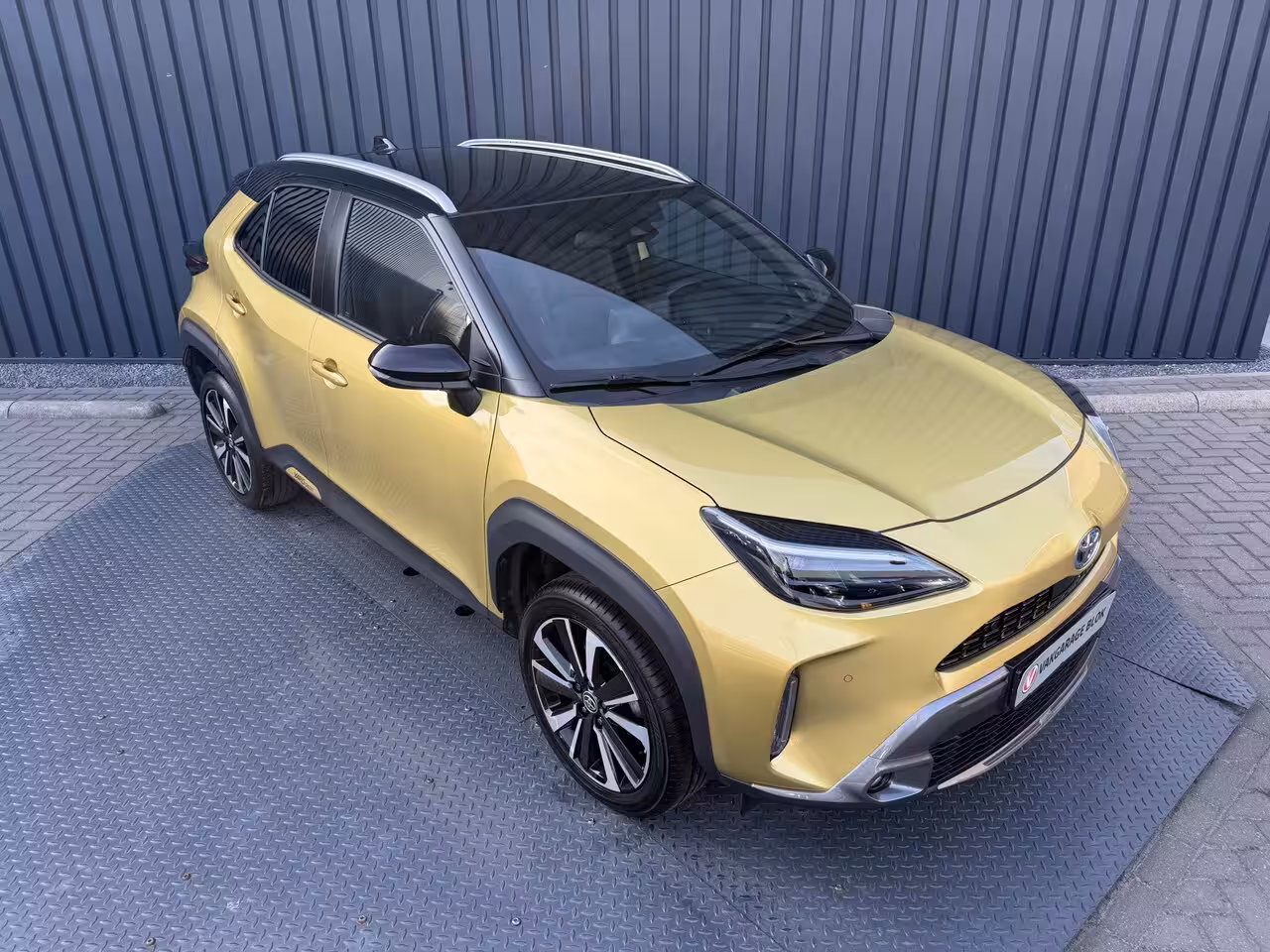 Toyota Yaris Cross 1.5 Hybrid AWD Launch Edition | Pano dak | Vol leer | Head-up | JBL | 10 jr GARANTIE | Rij