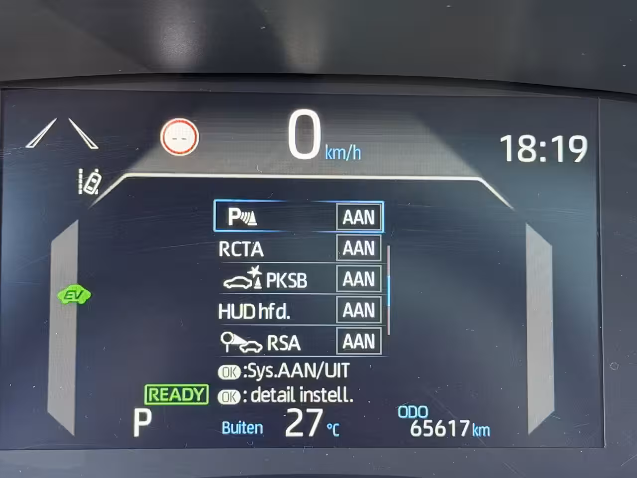 Toyota Yaris Cross 1.5 Hybrid AWD Launch Edition | Pano dak | Vol leer | Head-up | JBL | 10 jr GARANTIE | Rij