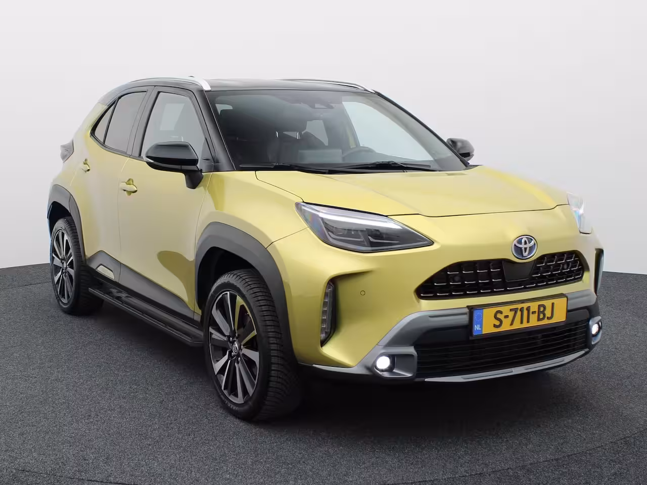 Toyota Yaris Cross 1.5 Hybrid Adventure | Elk. A-klep | JBL | Head Up | All-season Banden | Prijs Rijklaar