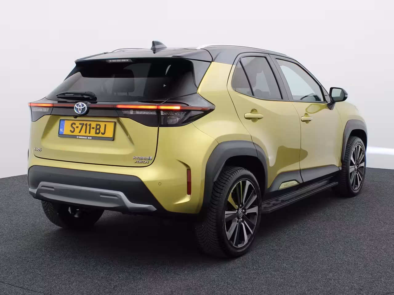 Toyota Yaris Cross 1.5 Hybrid Adventure | Elk. A-klep | JBL | Head Up | All-season Banden | Prijs Rijklaar
