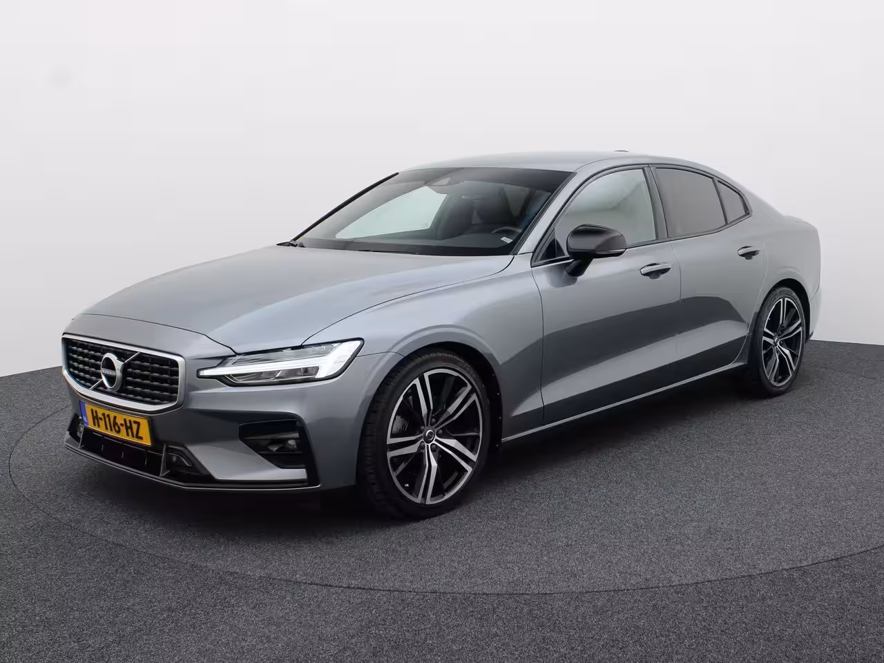 Volvo S60 2.0 T4 R-Design | Camera | Memory | BLIS | 19'' | Prijs Rijklaar
