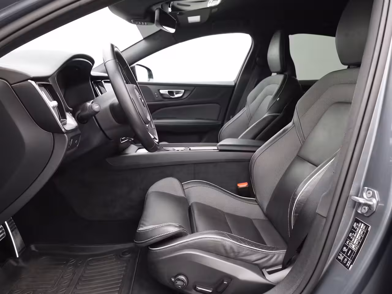Volvo S60 2.0 T4 R-Design | Camera | Memory | BLIS | 19'' | Prijs Rijklaar