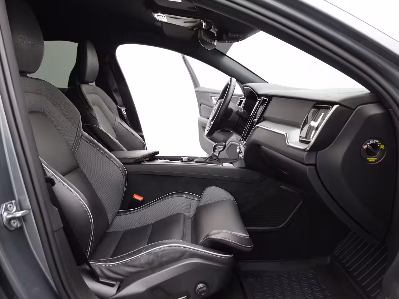 Volvo S60 2.0 T4 R-Design | Camera | Memory | BLIS | 19'' | Prijs Rijklaar