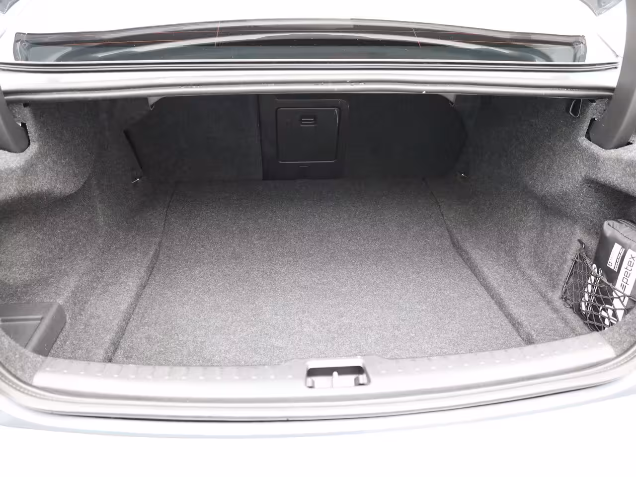 Volvo S60 2.0 T4 R-Design | Camera | Memory | BLIS | 19'' | Prijs Rijklaar