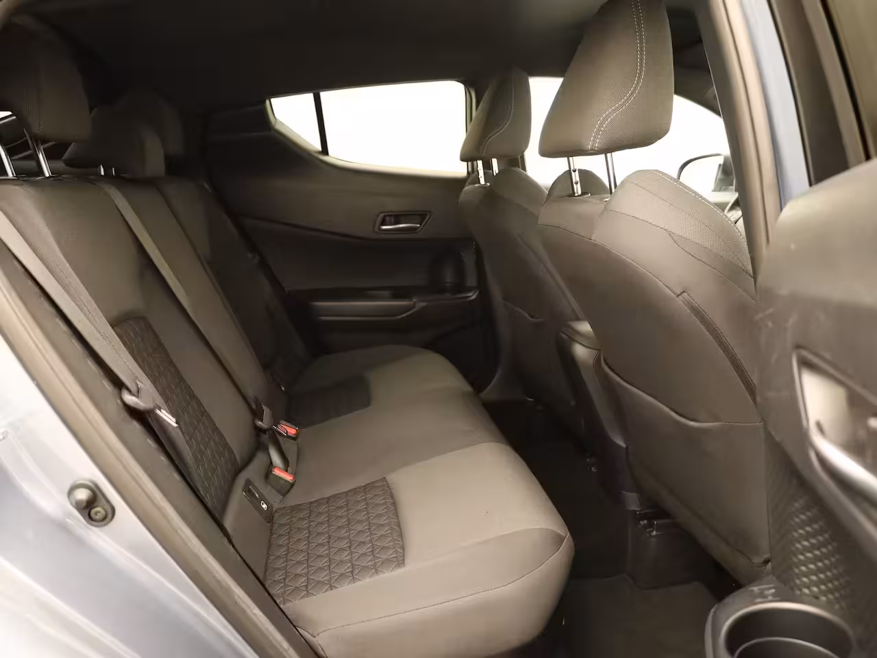 Toyota C-HR 1.8 Hybrid Style | JBL | BSM | Keyless | Stoelverw. | PDC V&A | Prijs Rijklaar