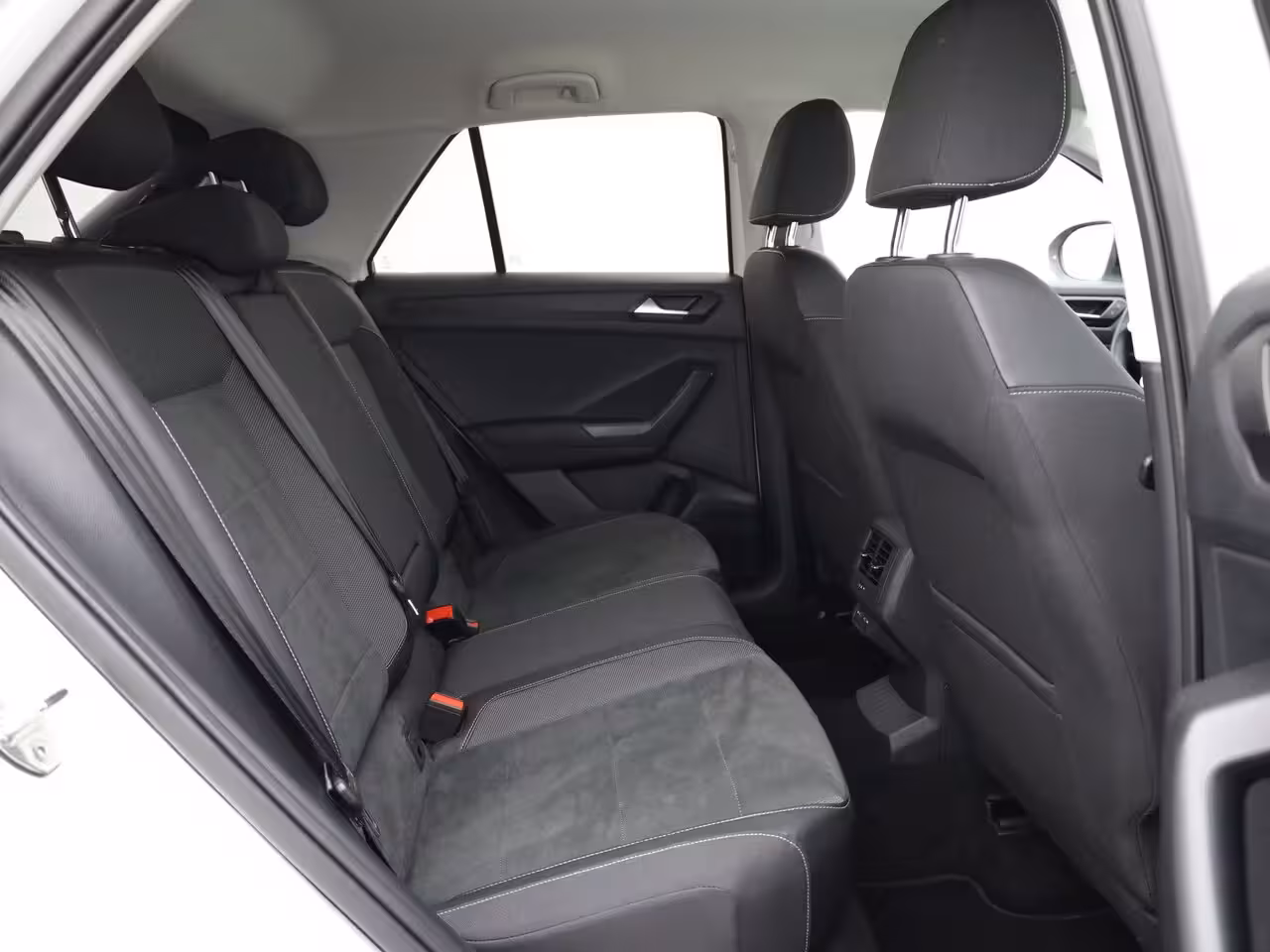 Volkswagen T-Roc 1.5 TSI Style | IQ Light | Camera | Stoelverw. | Prijs Rijklaar