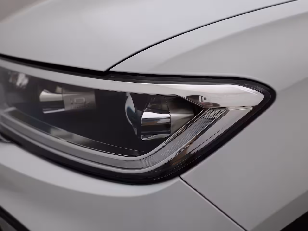 Volkswagen T-Roc 1.5 TSI Style | IQ Light | Camera | Stoelverw. | Prijs Rijklaar